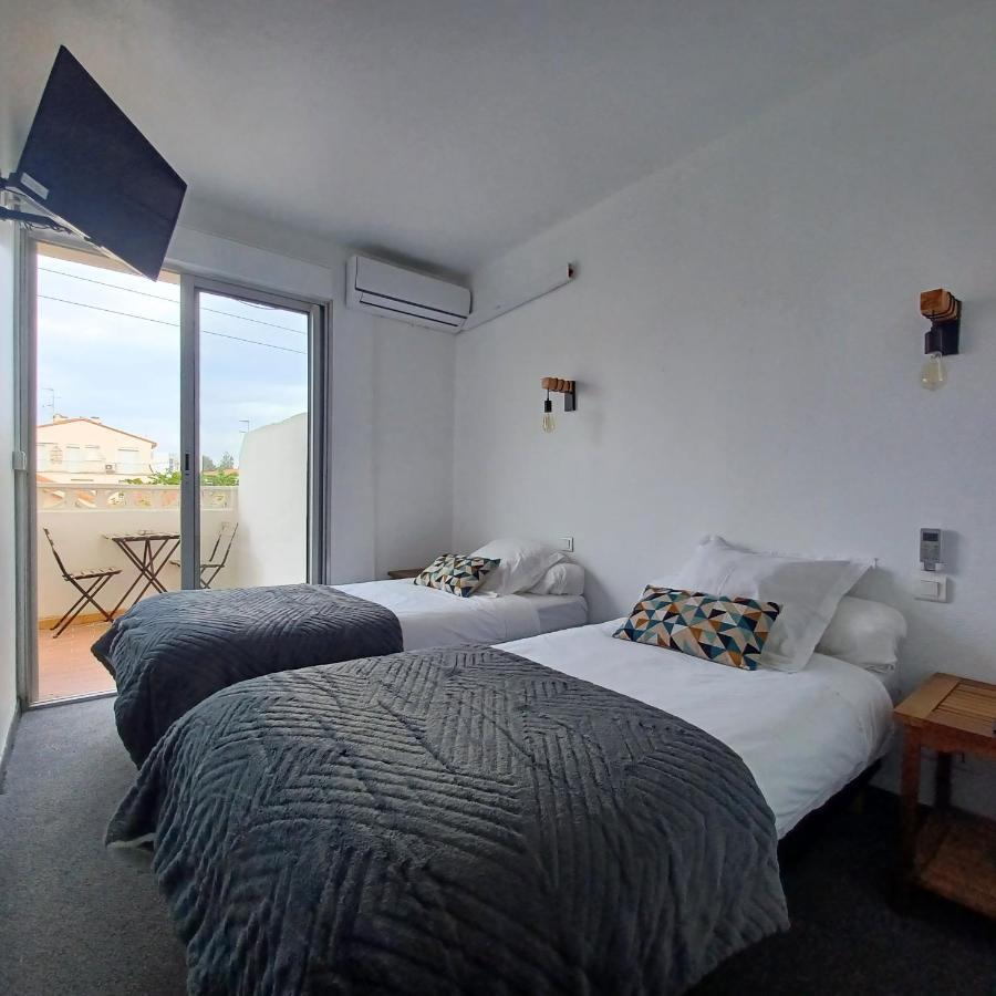 Ezz'Hotel Canet Exterior photo