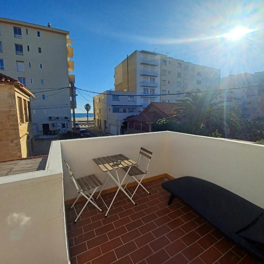 Ezz'Hotel Canet Exterior photo
