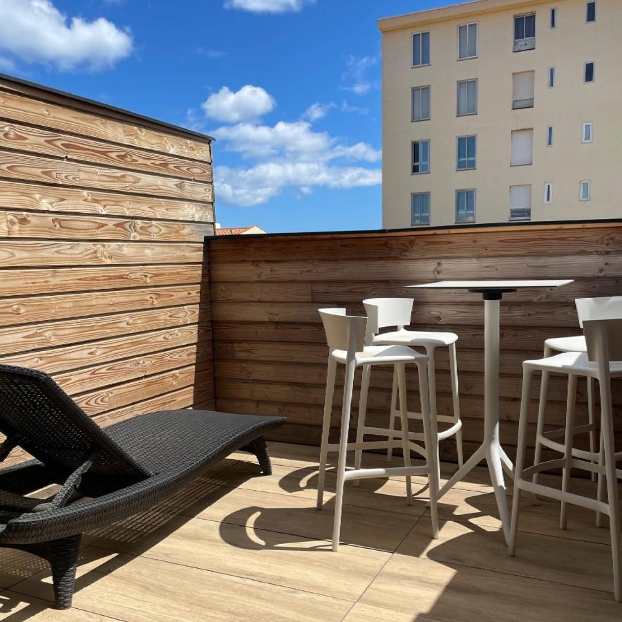 Ezz'Hotel Canet Exterior photo